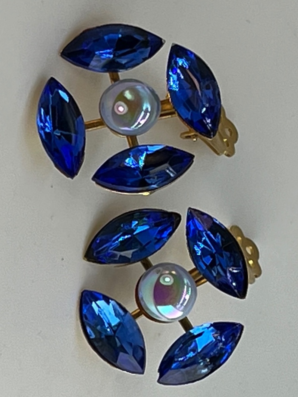 Vintage open Blue Flower Gem Clip Earrings